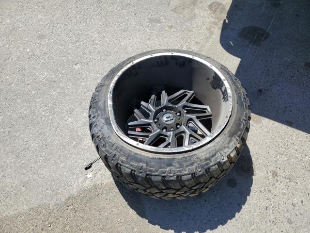 3C6JR6AT4HG584360 - 2017 RAM 1500 ST RED photo 12