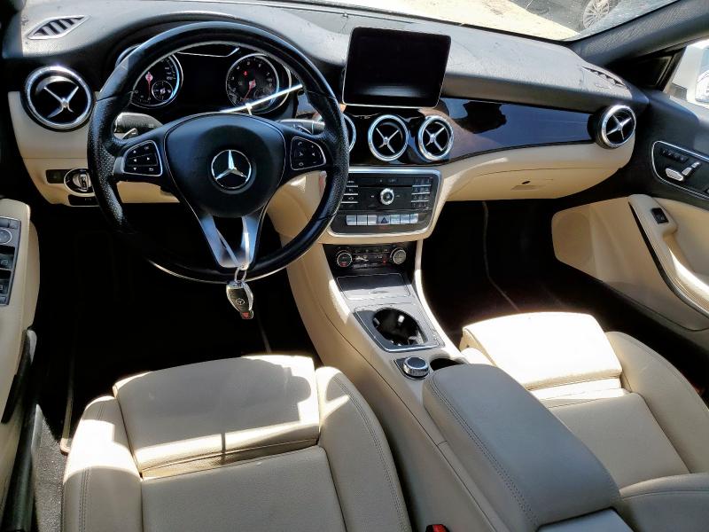 WDDSJ4GB6JN664365 - 2018 MERCEDES-BENZ CLA 250 4MATIC WHITE photo 8