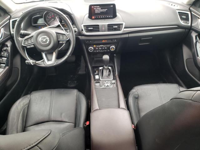 3MZBN1W39JM241665 - 2018 MAZDA 3 GRAND TOURING Beyaz fotoğraf 8