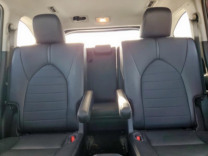 5TDGZRAH1LS005528 - 2020 TOYOTA HIGHLANDER XLE SILVER photo 10