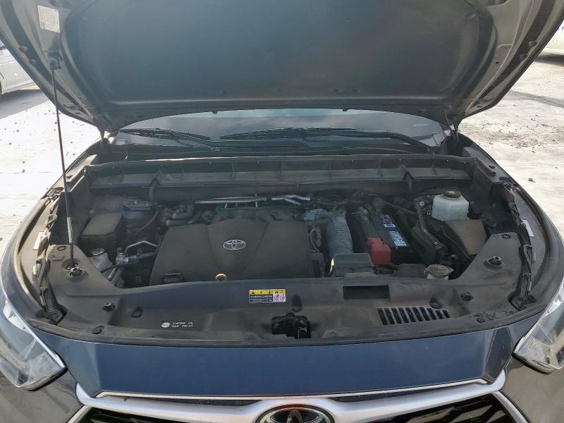 5TDGZRAH1LS005528 - 2020 TOYOTA HIGHLANDER XLE SILVER photo 12