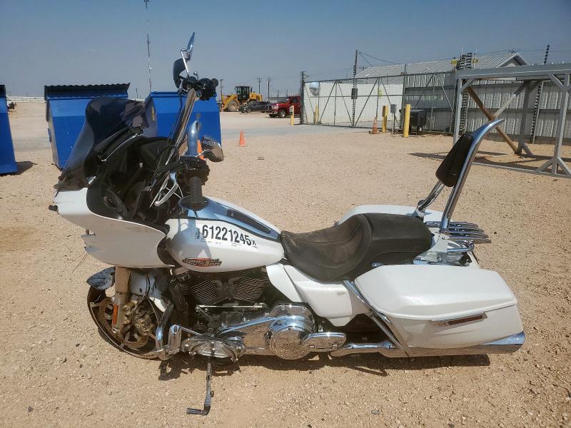 1HD1KH712RB652968 - 2024 HARLEY-DAVIDSON FLTRX 白色 照片 3