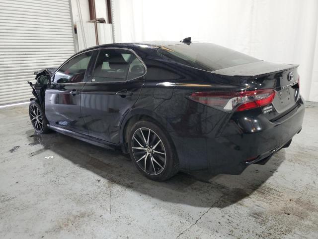 4T1T11AKXPU815241 - 2023 TOYOTA CAMRY SE NIGHT SHADE BLACK photo 2