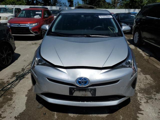 JTDKBRFU6G3012776 - 2016 TOYOTA PRIUS SILVER photo 5