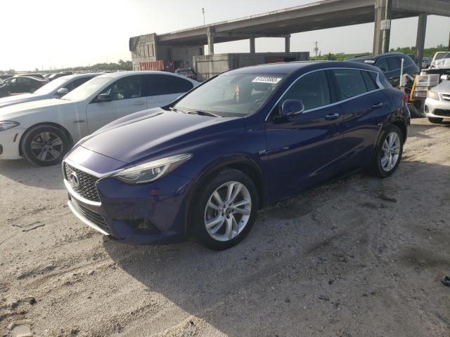 SJKCH5CP5HA038015 - 2017 INFINITI QX30 BASE BLUE photo 1