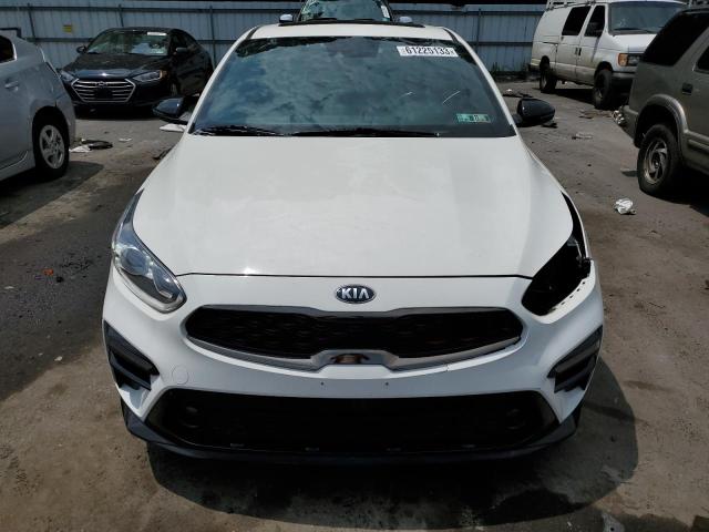 3KPF34AD2ME309671 - 2021 KIA FORTE GT LINE WHITE photo 5