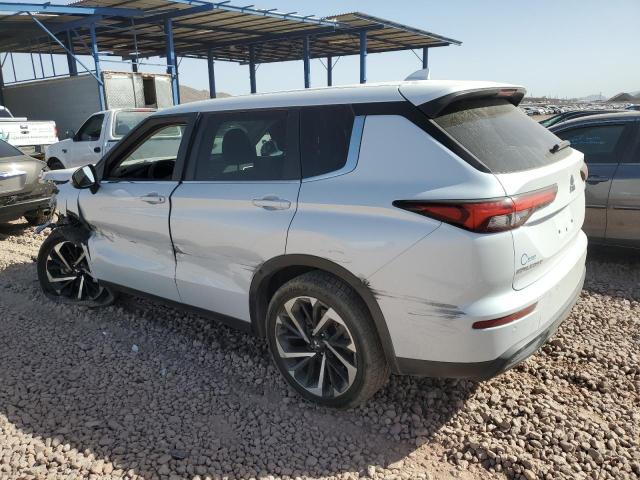 JA4J3TA85NZ020484 - 2022 MITSUBISHI OUTLANDER ES SILVER photo 2