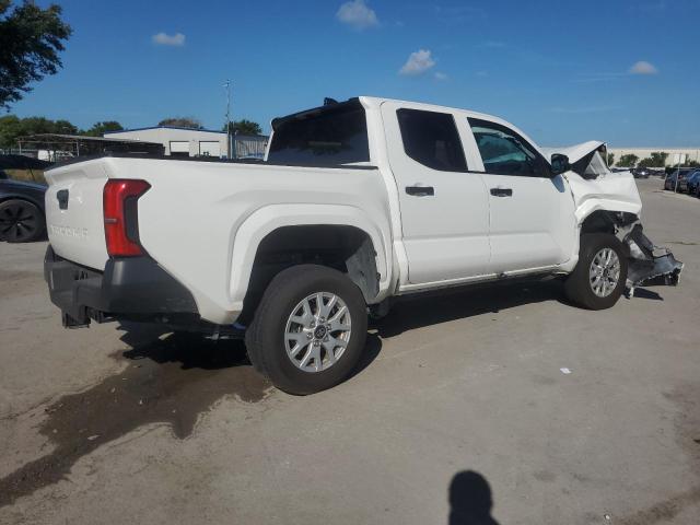 3TYKD5HN4RT001144 - 2024 TOYOTA TACOMA DOUBLE CAB WHITE photo 3