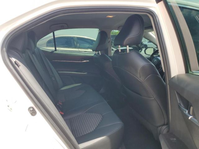 4T1G11AK8RU250279 - 2024 TOYOTA CAMRY SE NIGHT SHADE WHITE photo 10