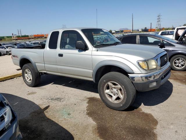 5TESN92N02Z885312 - 2002 TOYOTA TACOMA XTRACAB PRERUNNER ვერცხლისფერი ფოტო 4