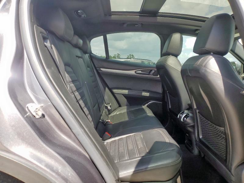 ZASPAKBN3K7C42699 - 2019 ALFA ROMEO STELVIO TI GRAY photo 11