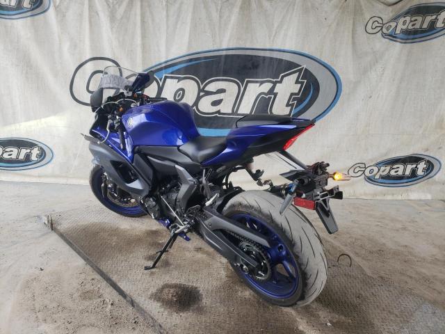 JYARM38EXPA005915 - 2023 YAMAHA YZFR7 BLUE photo 3