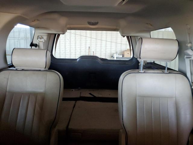 5LMFU27586LJ08006 - 2006 LINCOLN NAVIGATOR WHITE photo 10