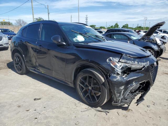 ZASPAKBN2M7D01972 - 2021 ALFA ROMEO STELVIO TI BLACK photo 4
