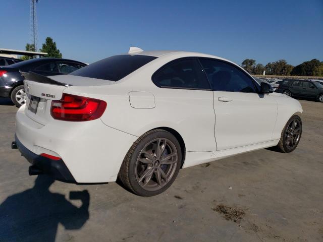 WBA1J7C50GV360865 - 2016 BMW M235I WHITE photo 3