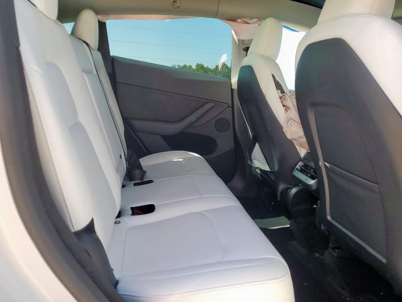 7SAYGDEE7PA178350 - 2023 TESLA MODEL Y WHITE photo 10