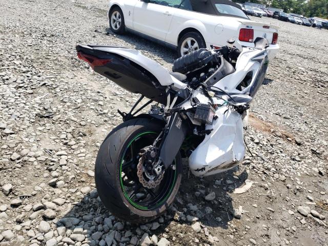 JKBZXJH15MA009112 - 2021 KAWASAKI ZX636 K WHITE photo 4