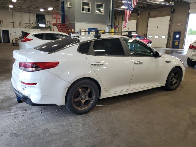 5XXGT4L33KG309532 - 2019 KIA OPTIMA LX WHITE photo 3