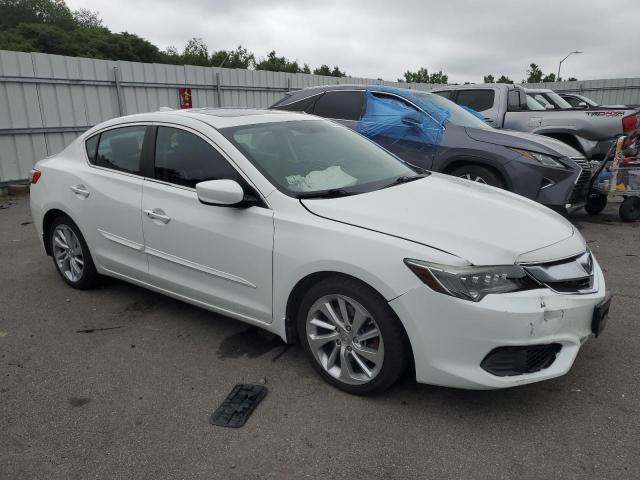 19UDE2F33GA020927 - 2016 ACURA ILX BASE WATCH PLUS WHITE photo 4