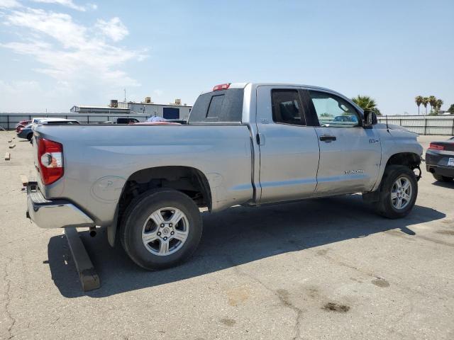 5TFUY5F12EX392677 - 2014 TOYOTA TUNDRA DOUBLE CAB SR/SR5 GRAY photo 3