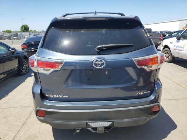 5TDJKRFH2GS236429 - 2016 TOYOTA HIGHLANDER XLE BLUE photo 6
