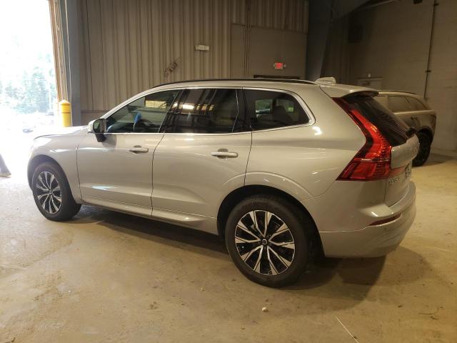 YV4L12RV8P1198848 - 2023 VOLVO XC60 CORE SILVER photo 2