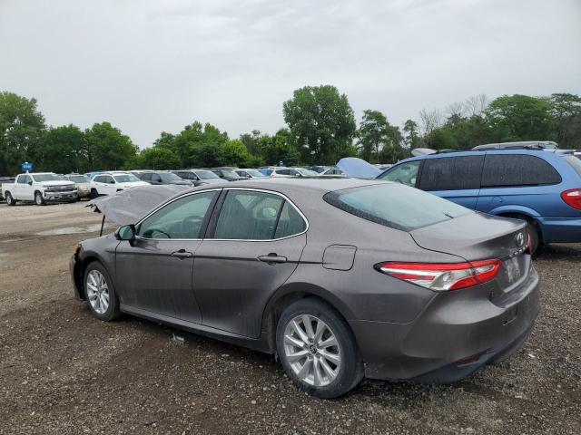 4T1B11HK7JU025923 - 2018 TOYOTA CAMRY L 灰色 照片 2