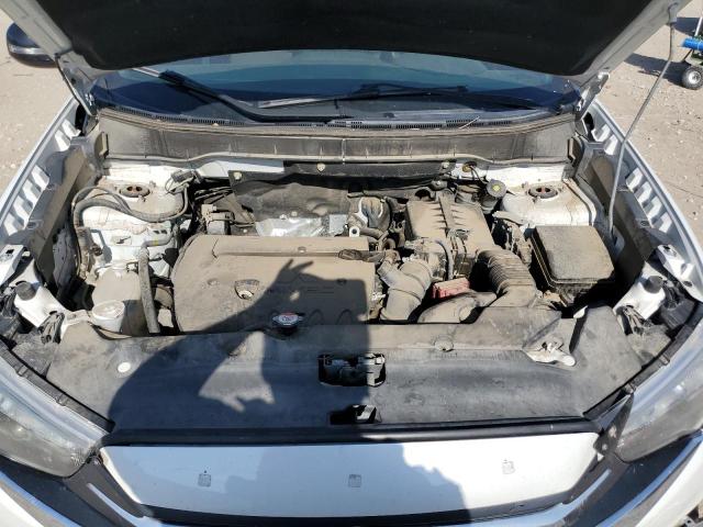 JA4AR3AU9JZ024544 - 2018 MITSUBISHI OUTLANDER ES WHITE photo 12