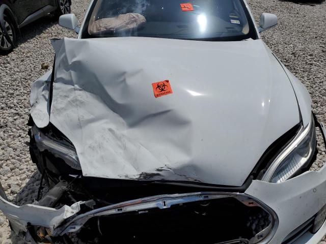 5YJSA1H16EFP38094 - 2014 TESLA MODEL S 白色 照片 11