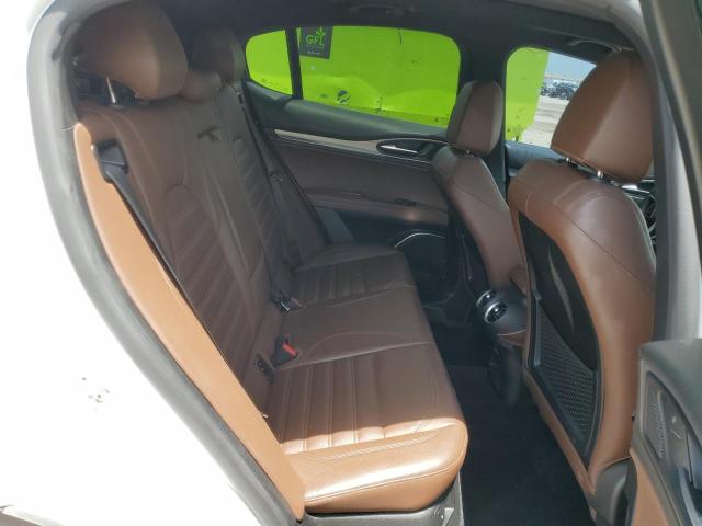 ZASPAKBN7K7C29504 - 2019 ALFA ROMEO STELVIO TI WHITE photo 11