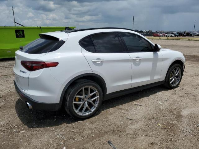 ZASPAKBN7K7C29504 - 2019 ALFA ROMEO STELVIO TI WHITE photo 3
