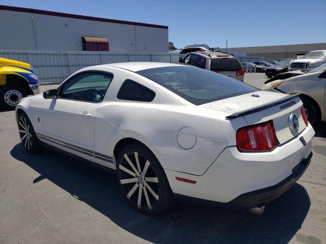 1ZVBP8AN4A5107809 - 2010 FORD MUSTANG WHITE photo 2