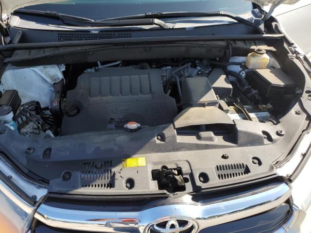 5TDKKRFH5GS185609 - 2016 TOYOTA HIGHLANDER XLE WHITE photo 11