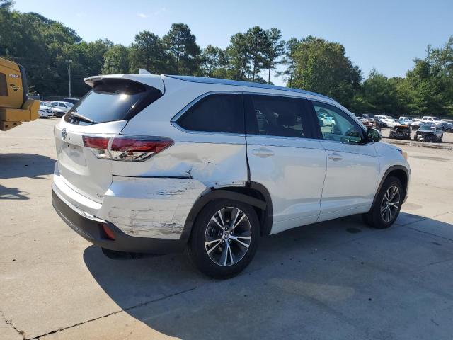 5TDKKRFH5GS185609 - 2016 TOYOTA HIGHLANDER XLE WHITE photo 3