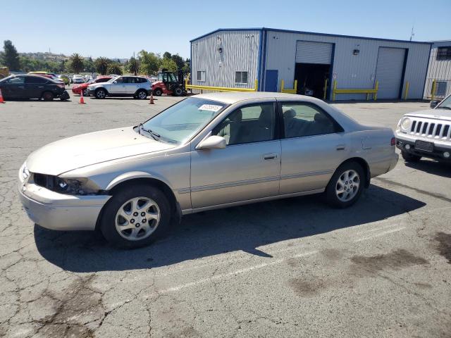 1999 TOYOTA CAMRY LE, 