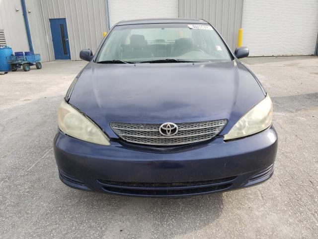 4T1BE32K44U338473 - 2004 TOYOTA CAMRY LE BLUE photo 5