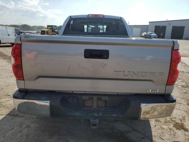 5TFUW5F12EX362987 - 2014 TOYOTA TUNDRA DOUBLE CAB SR/SR5 SILVER photo 6