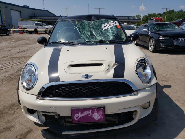 WMWZG3C54BTY35044 - 2011 MINI COOPER S CLUBMAN WHITE photo 5