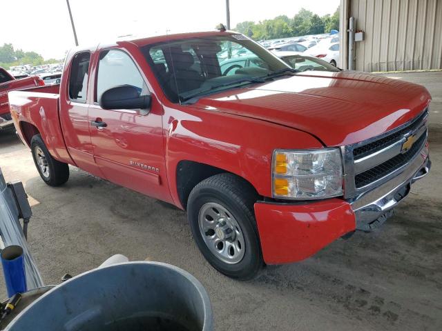 1GCRCREA9BZ358779 - 2011 CHEVROLET SILVERADO C1500  LS RED photo 4