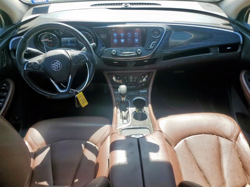 LRBFX1SA1JD055597 - 2018 BUICK ENVISION ESSENCE بني صورة 8
