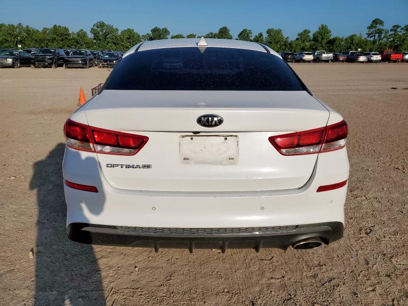 5XXGT4L38KG337276 - 2019 KIA OPTIMA LX WHITE photo 6