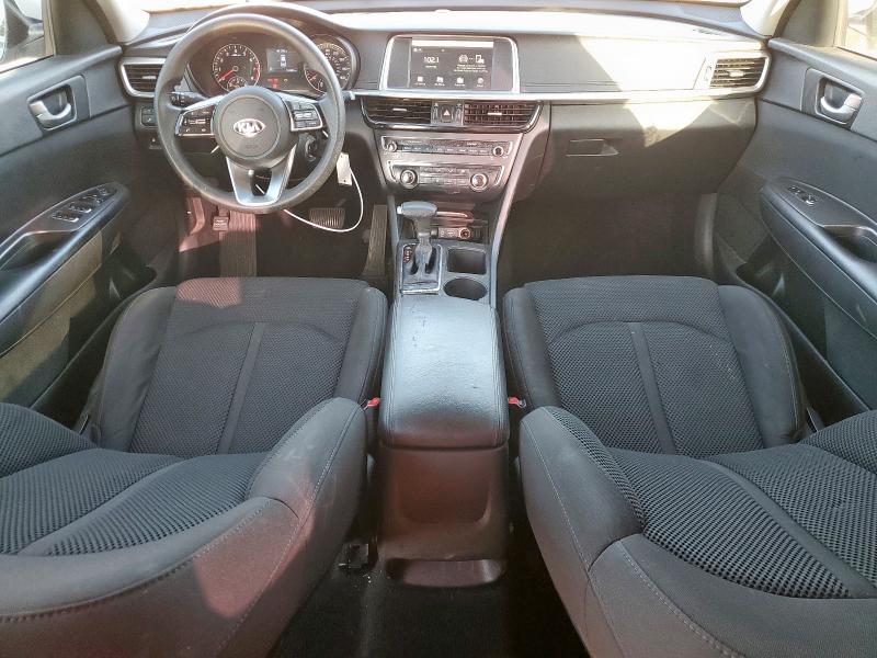 5XXGT4L38KG337276 - 2019 KIA OPTIMA LX WHITE photo 8