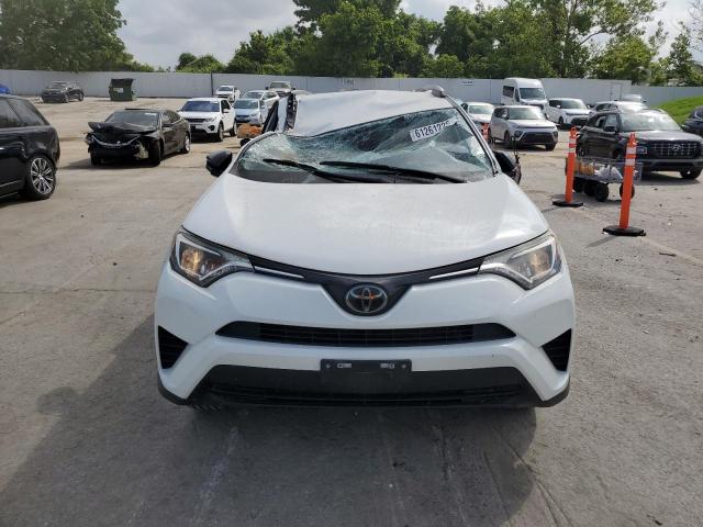 JTMBFREV8HJ151898 - 2017 TOYOTA RAV4 LE Ağ foto 5