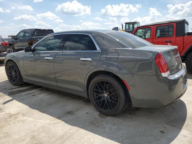 2C3CCAAG2HH646867 - 2017 CHRYSLER 300 LIMITED GRAY photo 2