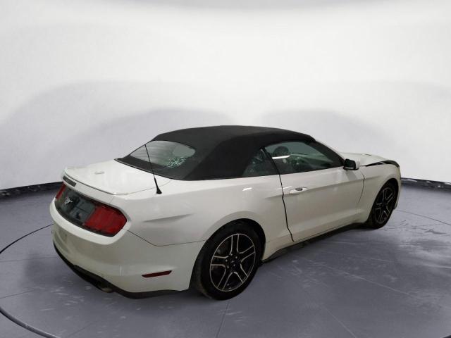 1FATP8UH9N5119141 - 2022 FORD MUSTANG WHITE photo 3