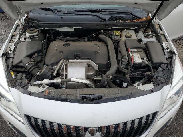 2G4GV5GXXG9135014 - 2016 BUICK REGAL GS WHITE photo 11