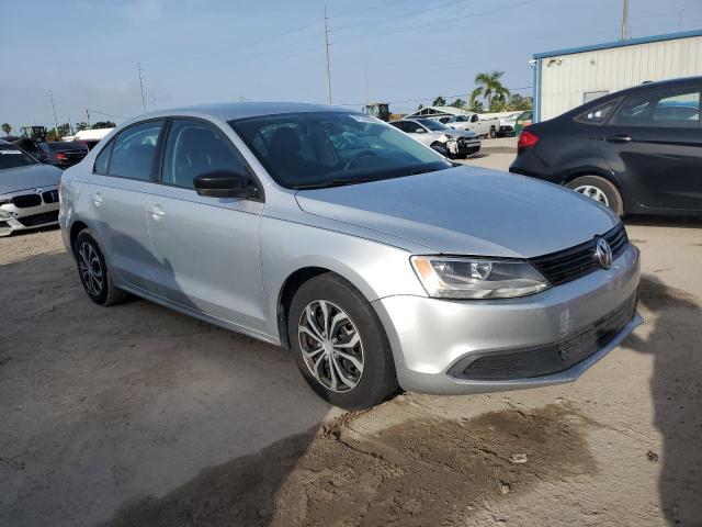 3VW2K7AJ0CM308951 - 2012 VOLKSWAGEN JETTA BASE 银色 照片 4