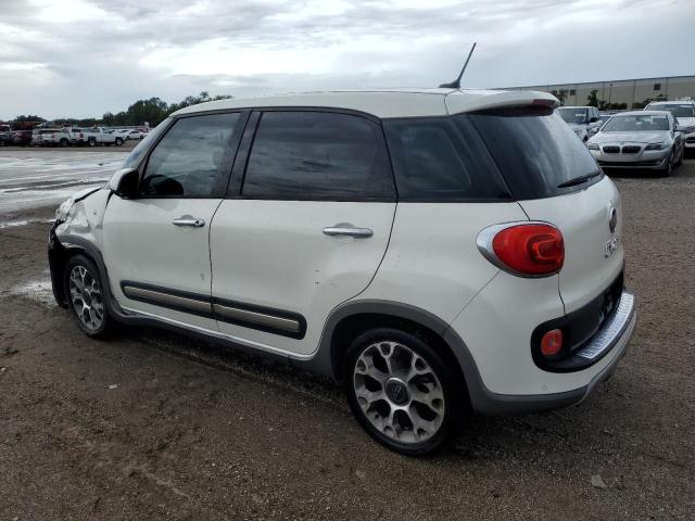 ZFBCFADH0EZ008817 - 2014 FIAT 500L TREKKING WHITE photo 2