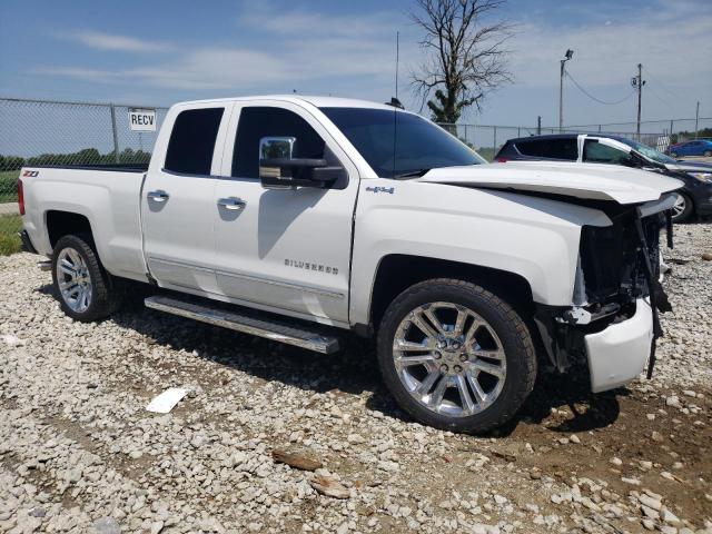 1GCVKSEC8JZ252977 - 2018 CHEVROLET SILVERADO K1500 LTZ WHITE photo 4