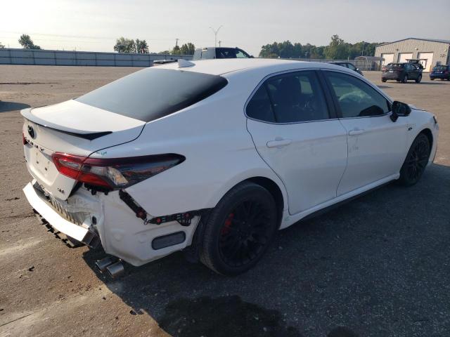 4T1G11AK7PU828322 - 2023 TOYOTA CAMRY SE NIGHT SHADE WHITE photo 3